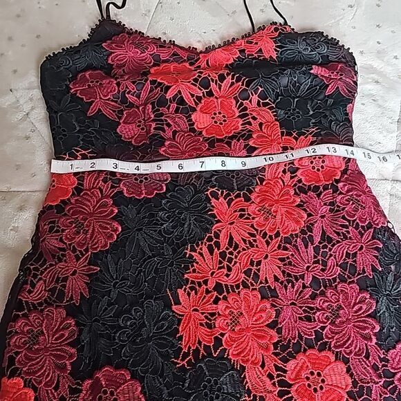 Revolve - BEBE Women's Floral Lace Slip Dress with A-line Silhouette Black Red 8 - Picture 7 of 11